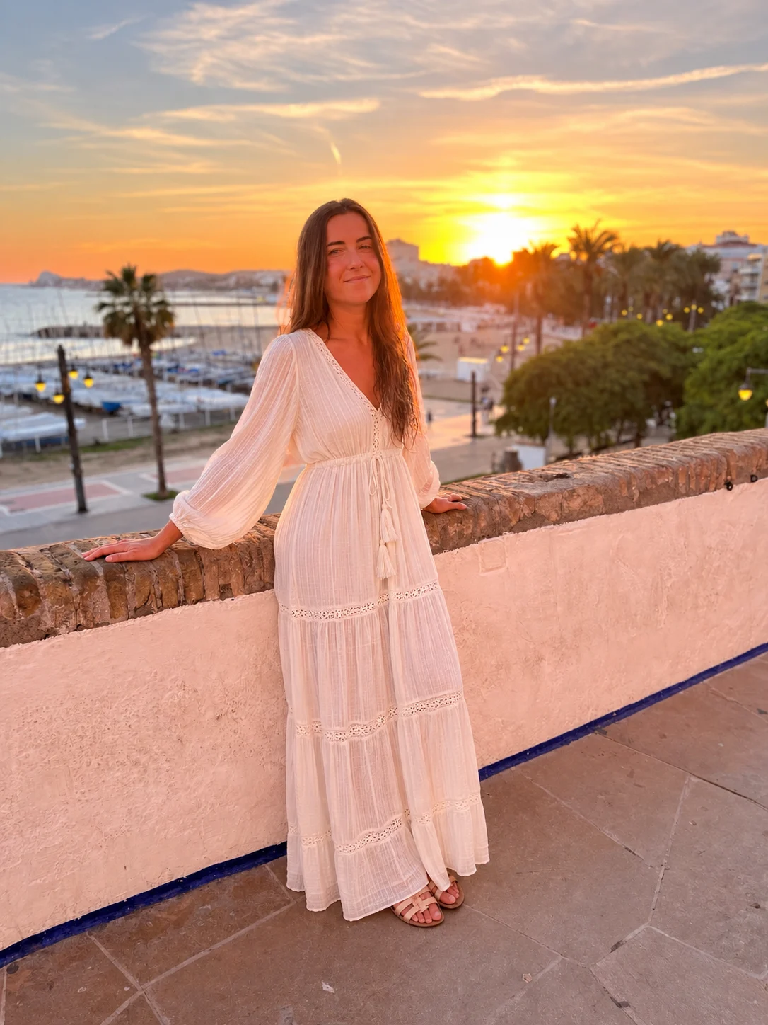 Ariadne al atardecer junto al mar